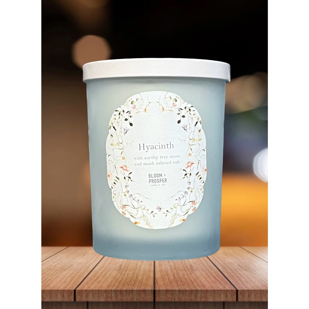 NEW! Bloom & Prosper Hyacinth, Tree Moss, and Musk Candle with Lid 8.8oz